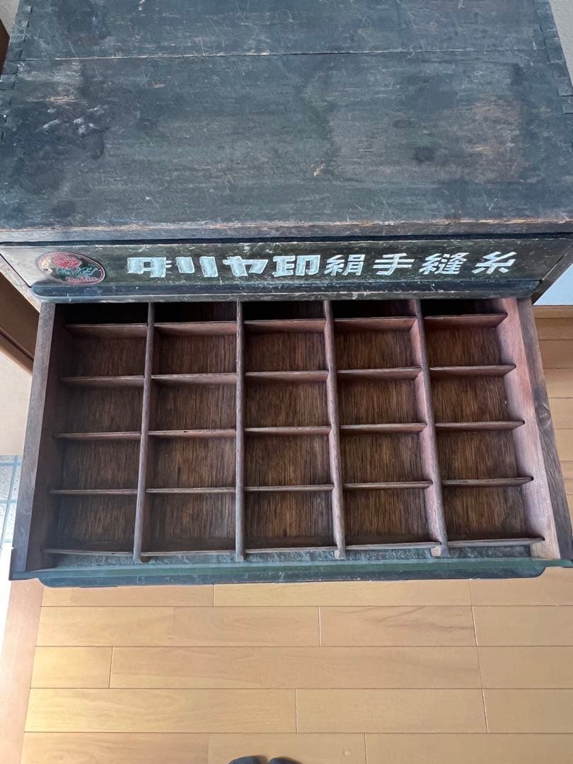 ダリヤ印 ミシン糸棚　アンティーク棚