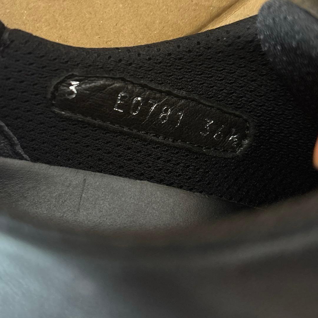 PRADAナッパレザースニーカー黒23.5