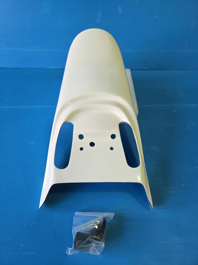 エイプ50 FI車 用 Z2タイプ テールカウル 新品