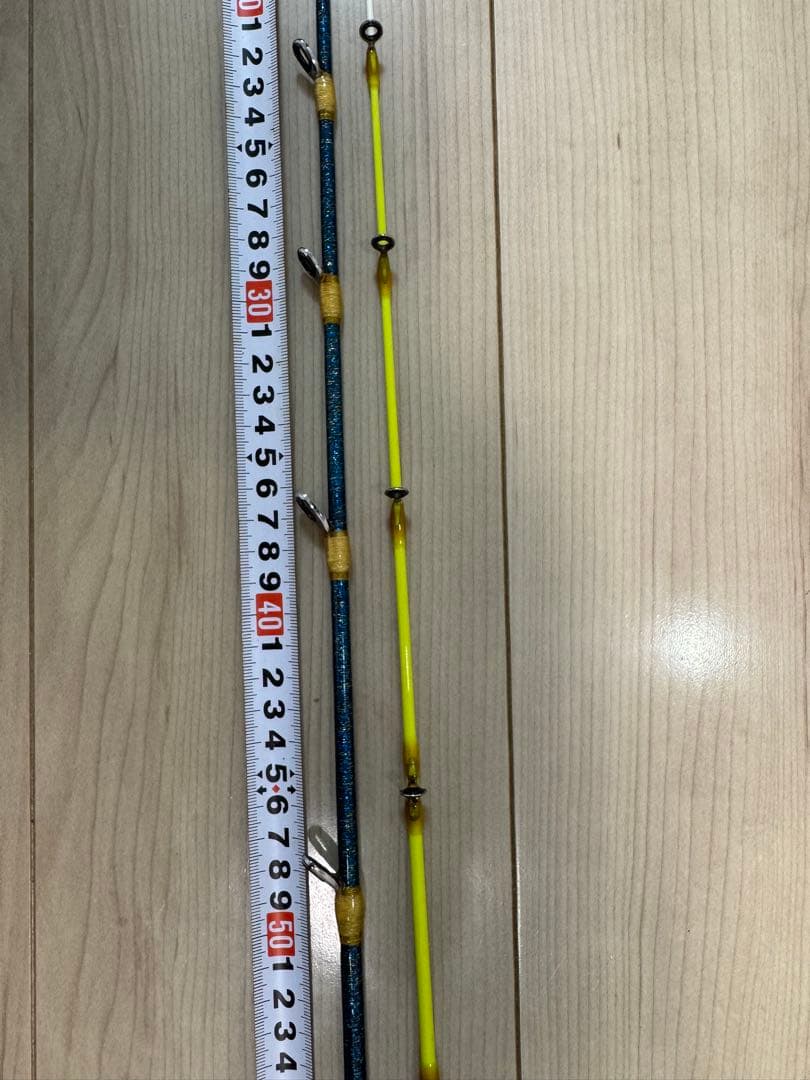 2本セド-グラスファイバー船竿 青・黄 約101cm