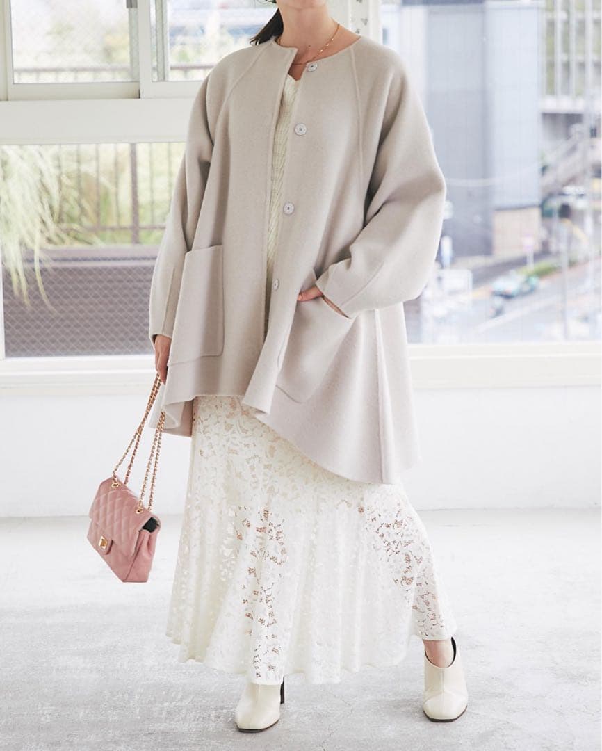 ラブティックボンボン ライトラグランフレアコート　ベージュ