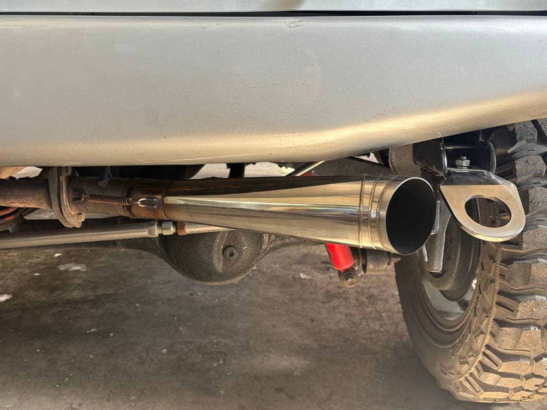 ジムニー jb23メガホンマフラー