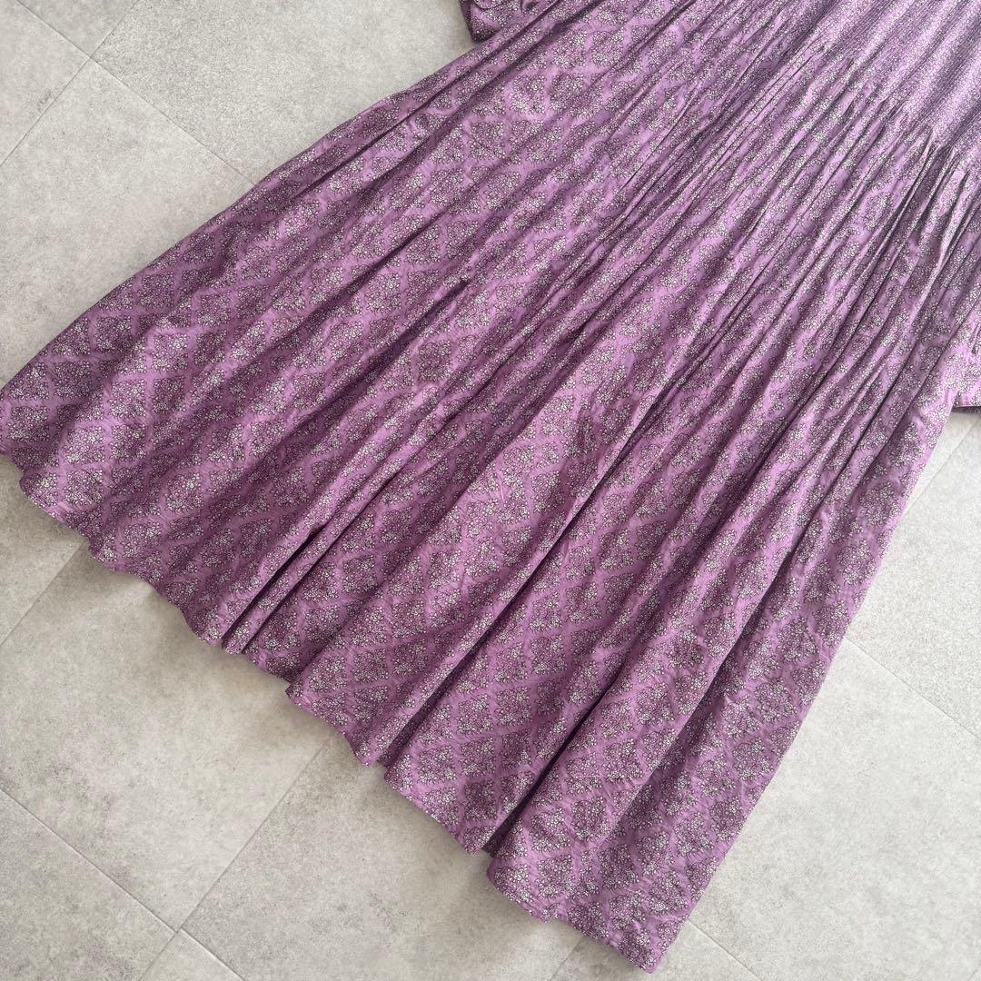 メゾンドソイル　ロングワンピース　ピンタック　花柄　2　Vネック　紫　インド製