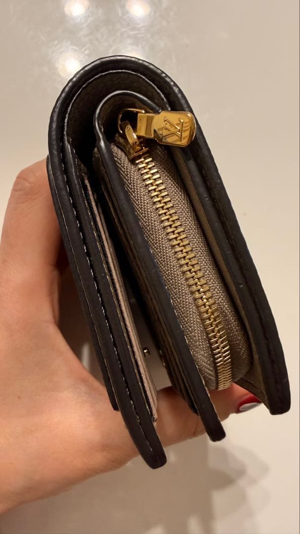 【美品】ルイ・ヴィトン 二つ折り財布 ポルトフォイユ・クレア　M82370