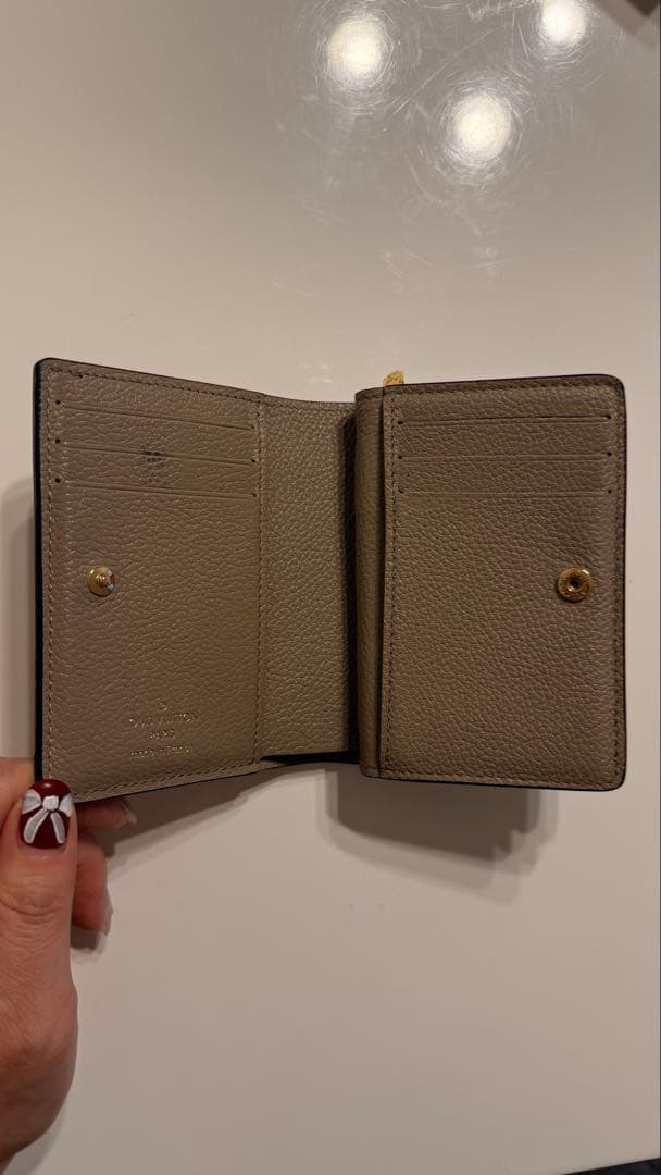 【美品】ルイ・ヴィトン 二つ折り財布 ポルトフォイユ・クレア　M82370