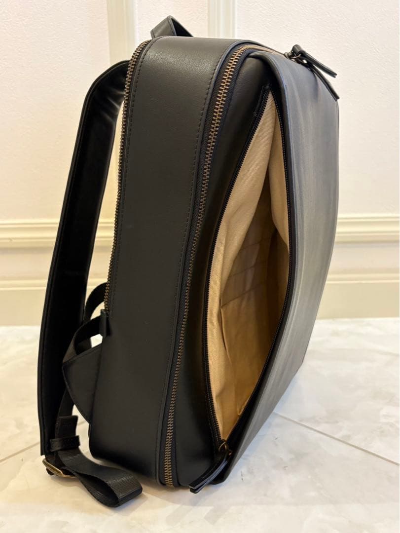 未使用 Evoon マルチビジネスリュック レザー ブラック