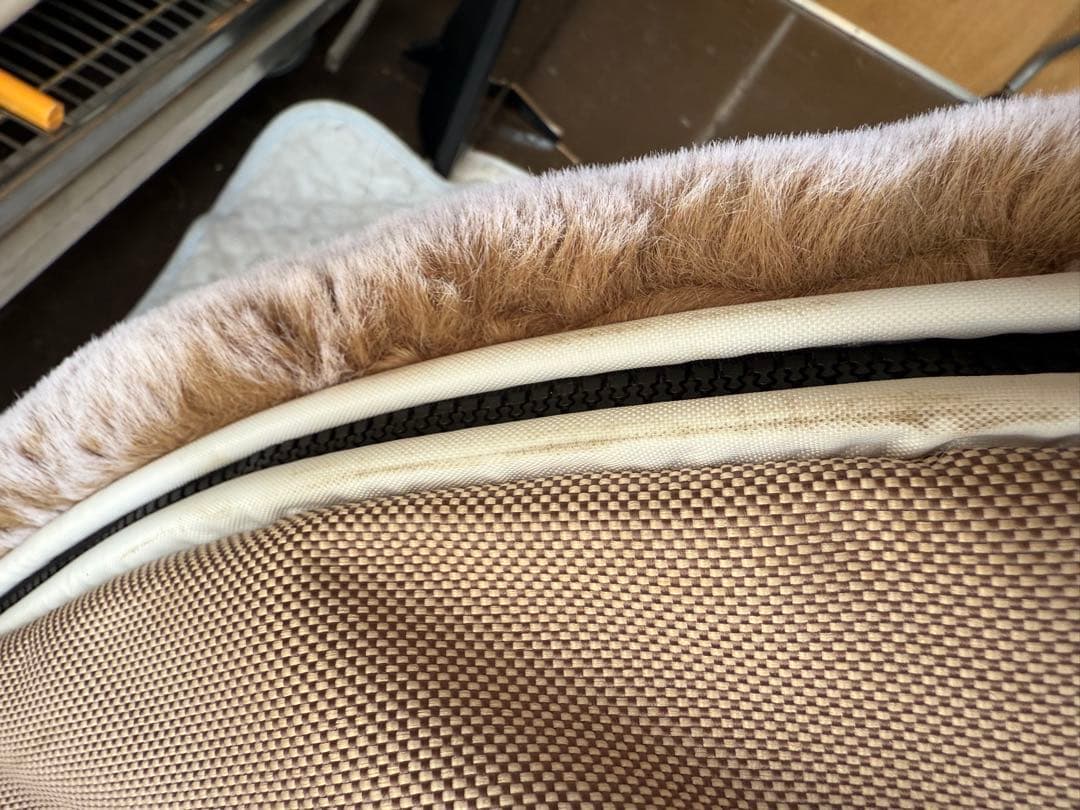 SI ambient lounge グレー ファー 円形クッション