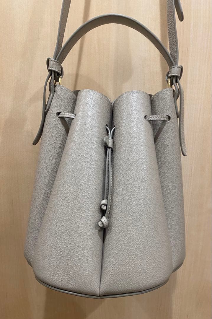 Polène（ポレーヌ） Numéro Huit Édition