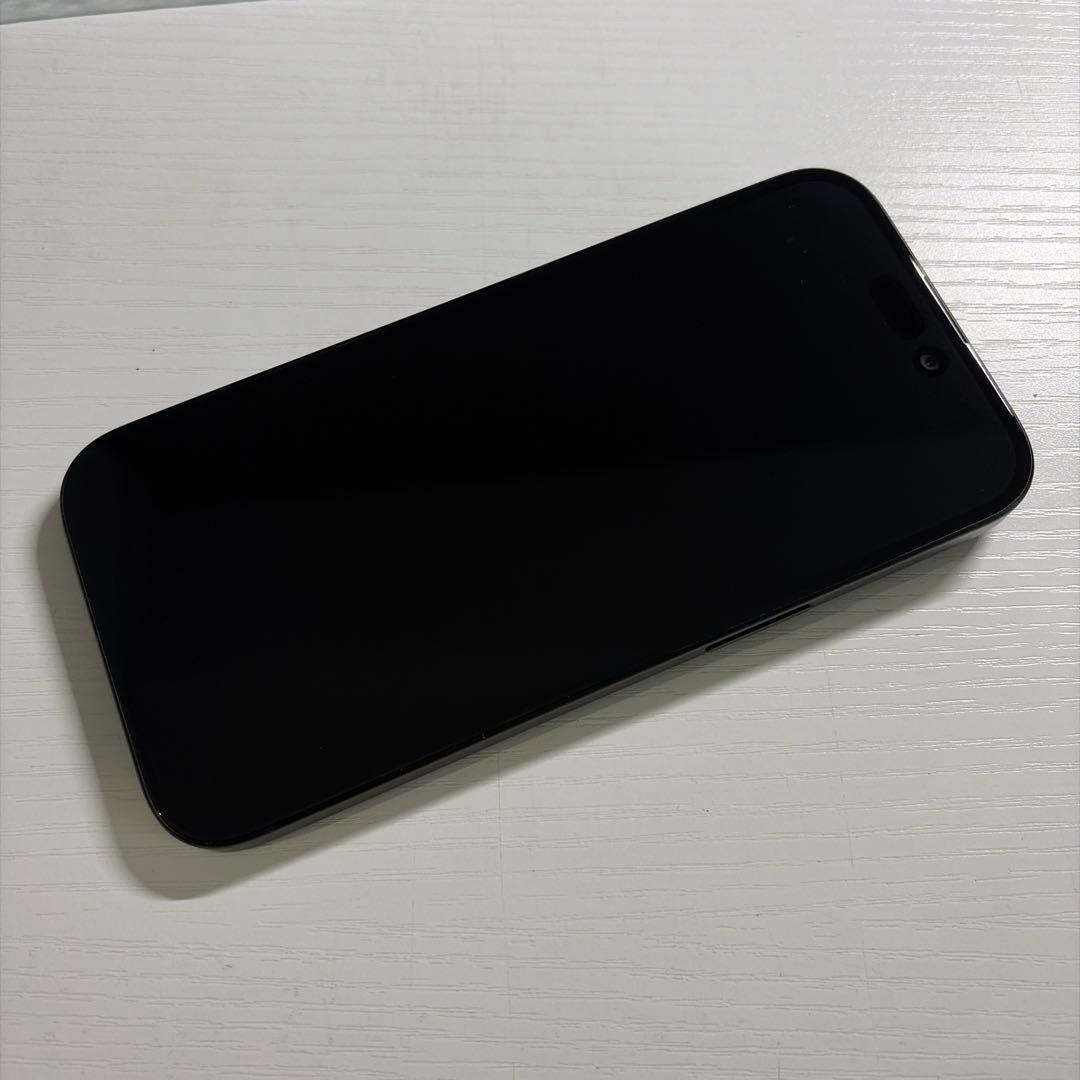 ジャビくん iPhone15 128GB ブラック SIMフリー 極美品