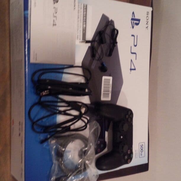 PS4　本体　新品同様