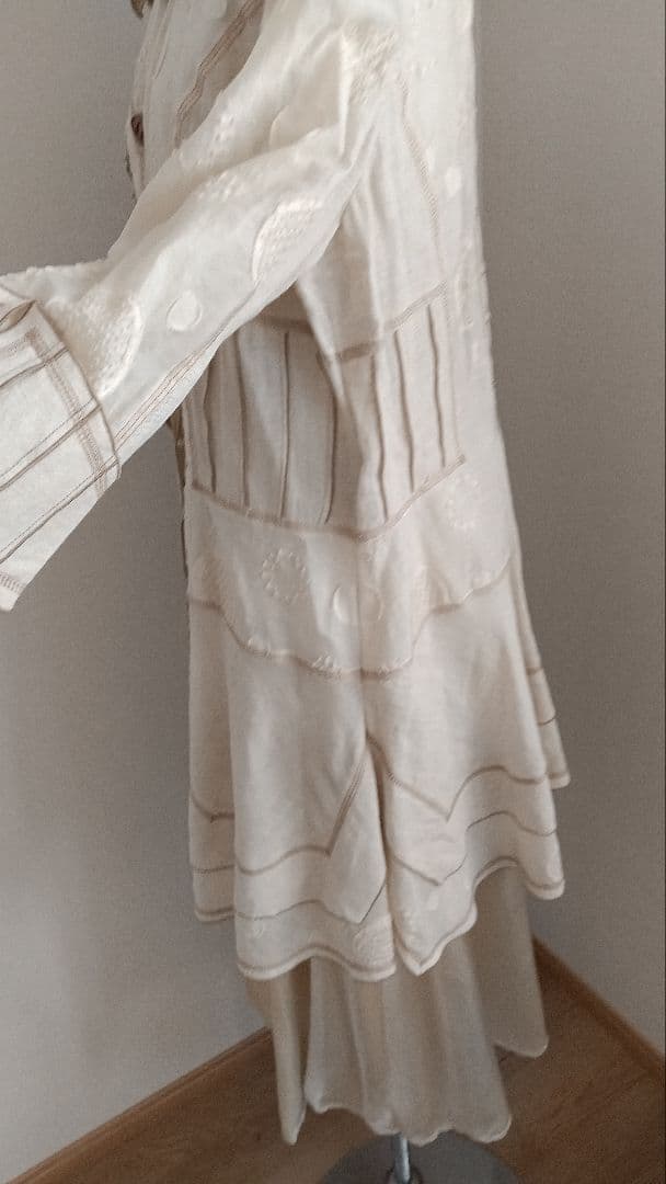 エイココンドウ綿麻夏コート　LA-BREA メルローズ　シルクスーツ　綿キャミ