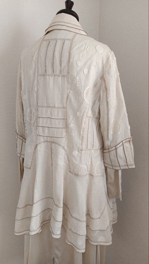 エイココンドウ綿麻夏コート　LA-BREA メルローズ　シルクスーツ　綿キャミ