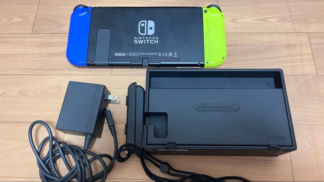 Nintendo Switch 本体 青と緑のJoy-Con 動作確認済み