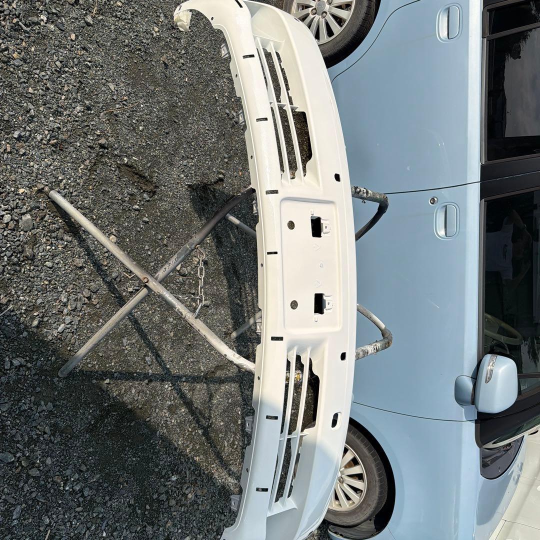 t*o様 18クラウン　フロントバンパー　パール新品（長期保管品）