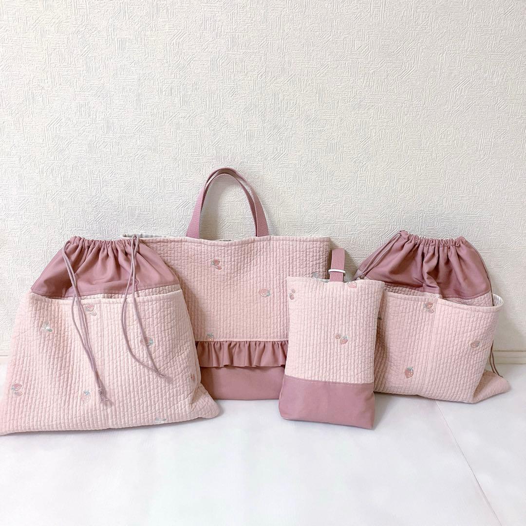 レッスンバッグ お弁当袋　ランチョンマット　お着替え袋　上履き入れ　巾着袋