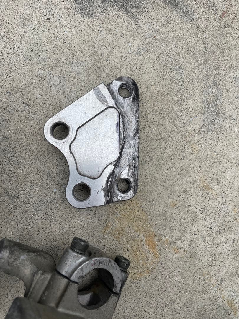 シグナス　ブレンボ　ブレーキ　フロントキャリパー　2型　3型