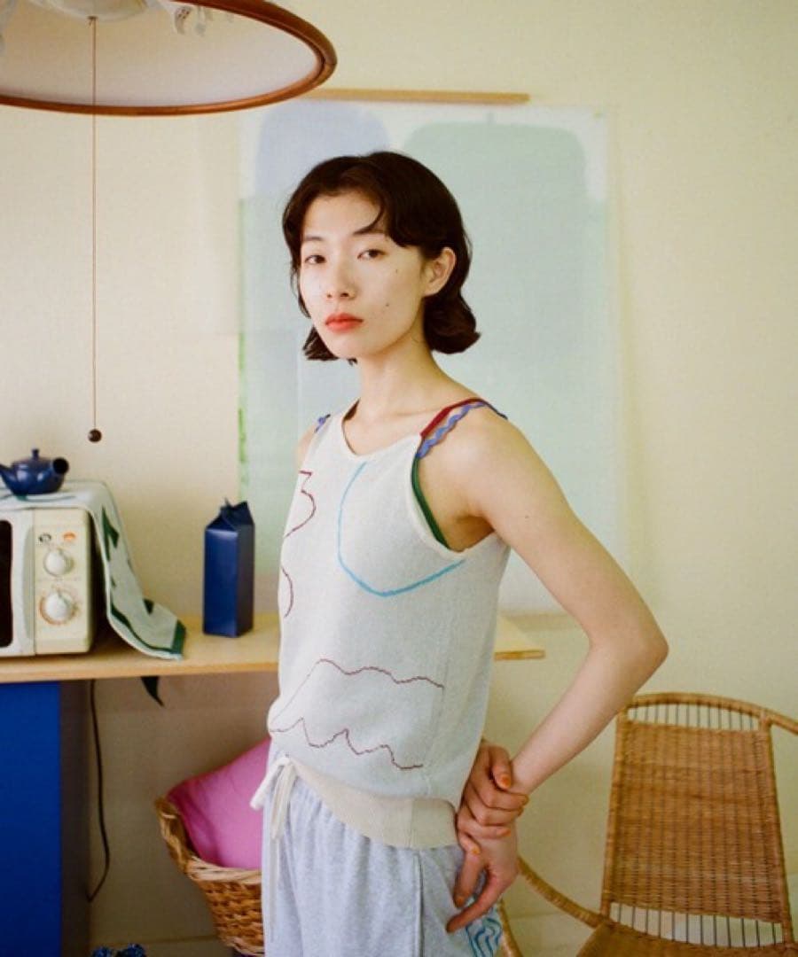 PAMM 寛大なインテリアのニットタンク