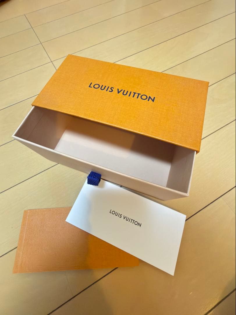 Louis Vuitton スクエア　サングラス　　値下げ交渉可能