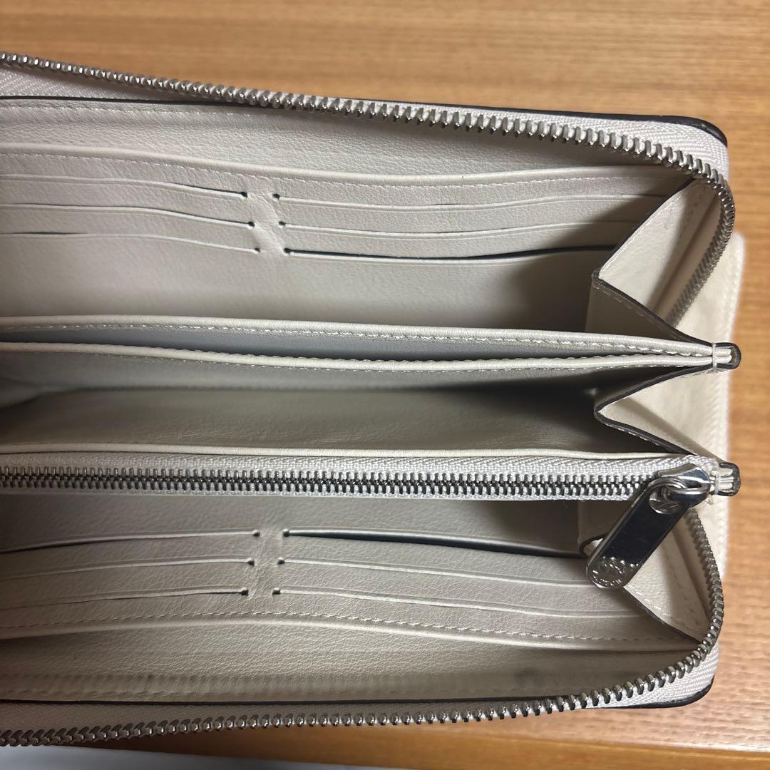 Louis Vuitton マヒナ ジッピーウォレット ルイヴィトン 長財布