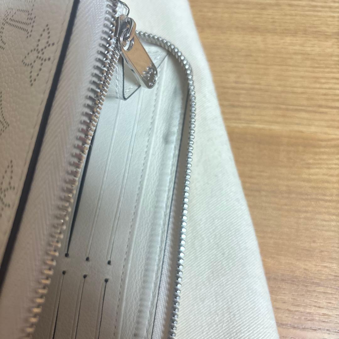 Louis Vuitton マヒナ ジッピーウォレット ルイヴィトン 長財布