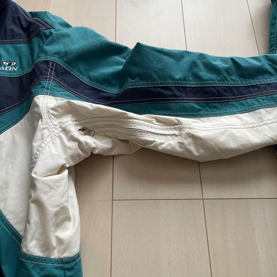 連休限定値下げ！SALOMON スキーウェア 上下　フード付き