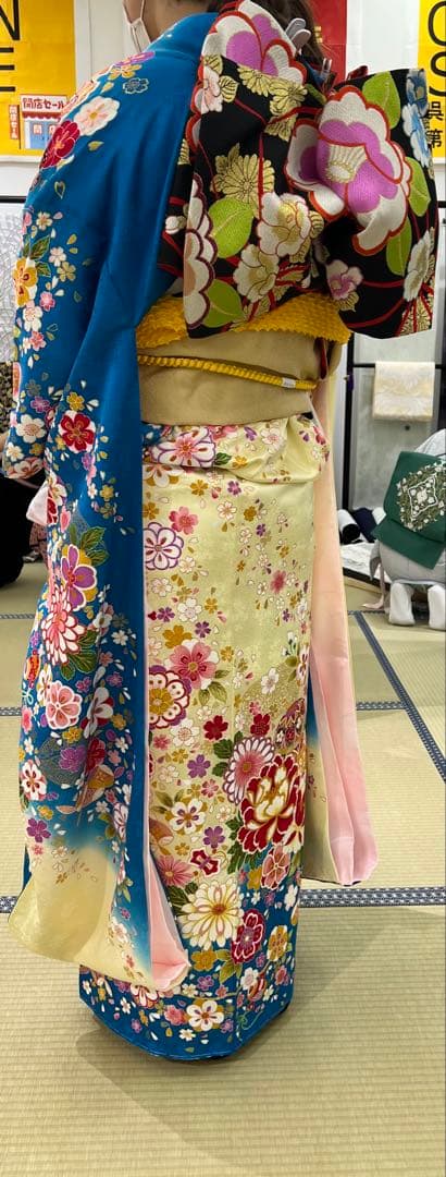 の*の様 華やかな花柄振袖 青・黄色・ピンク 振袖のみ