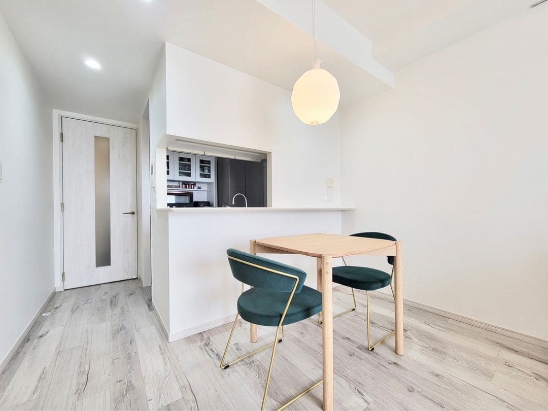 様　カリガリス　ダイニングチェア①