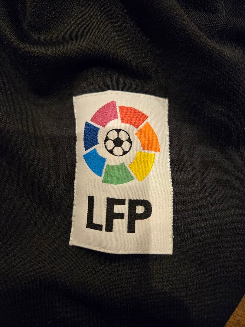 レアルマドリード　100周年記念ユニフォーム　アウェイ　Mサイズ