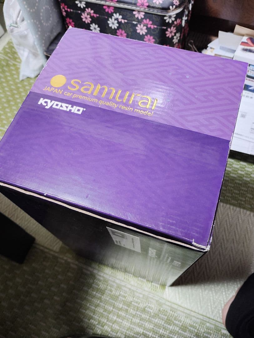 じ*ん様 京商トヨタセンチュリー ミニカー 1/18 ダークブルー中古