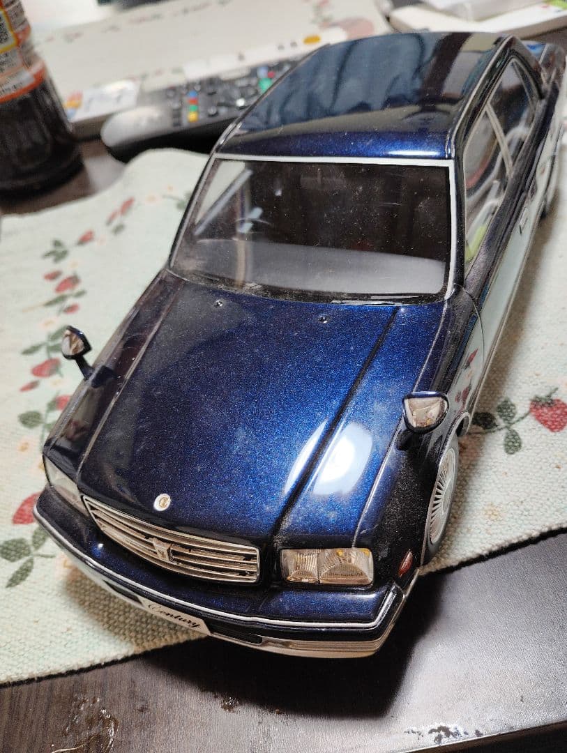 じ*ん様 京商トヨタセンチュリー ミニカー 1/18 ダークブルー中古