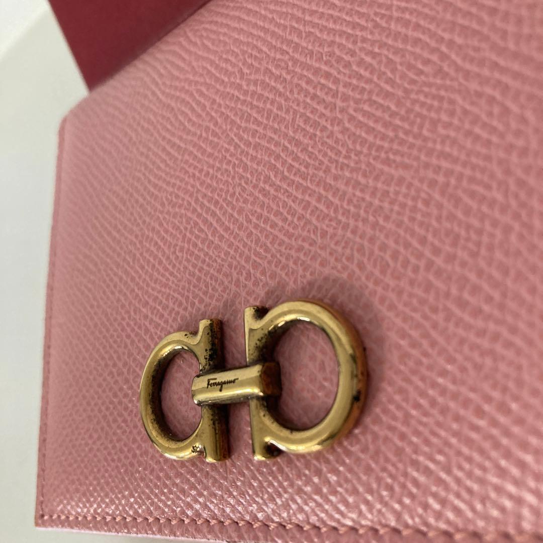 Salvatore Ferragamo ピンク 二つ折り財布