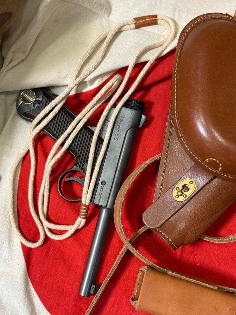 憲兵隊4点セット★14年式拳銃嚢＋吊り紐＋予備弾盒＆ベルト＋腕章（複製品）サバゲ