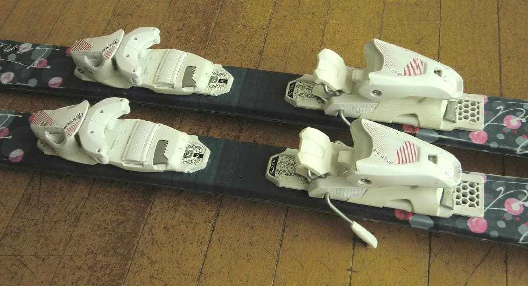 ■■11月限定■送料無料■Hart■子供用スキーセット■128/23■WAX■■