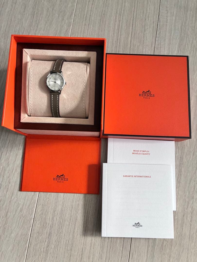 スリムドゥHERMES 腕時計 クォーツ シルバー/エトゥープ