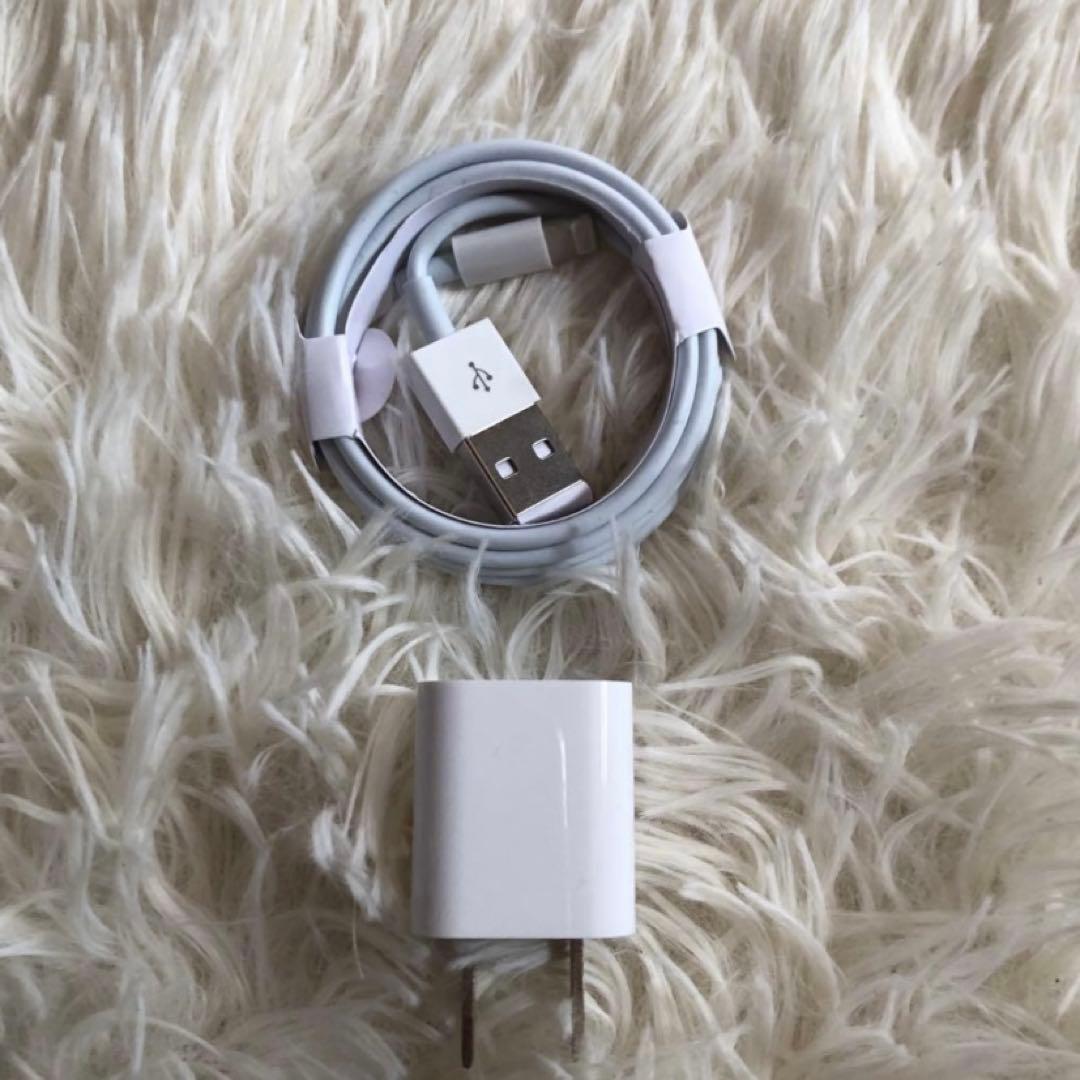 【完動品】iPad 第９世代 64GB 【すぐ発送】【付属品】