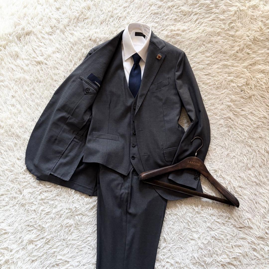 <極美品>LARDINI ダークグレー 3ピース ウール スーツ サイズ46