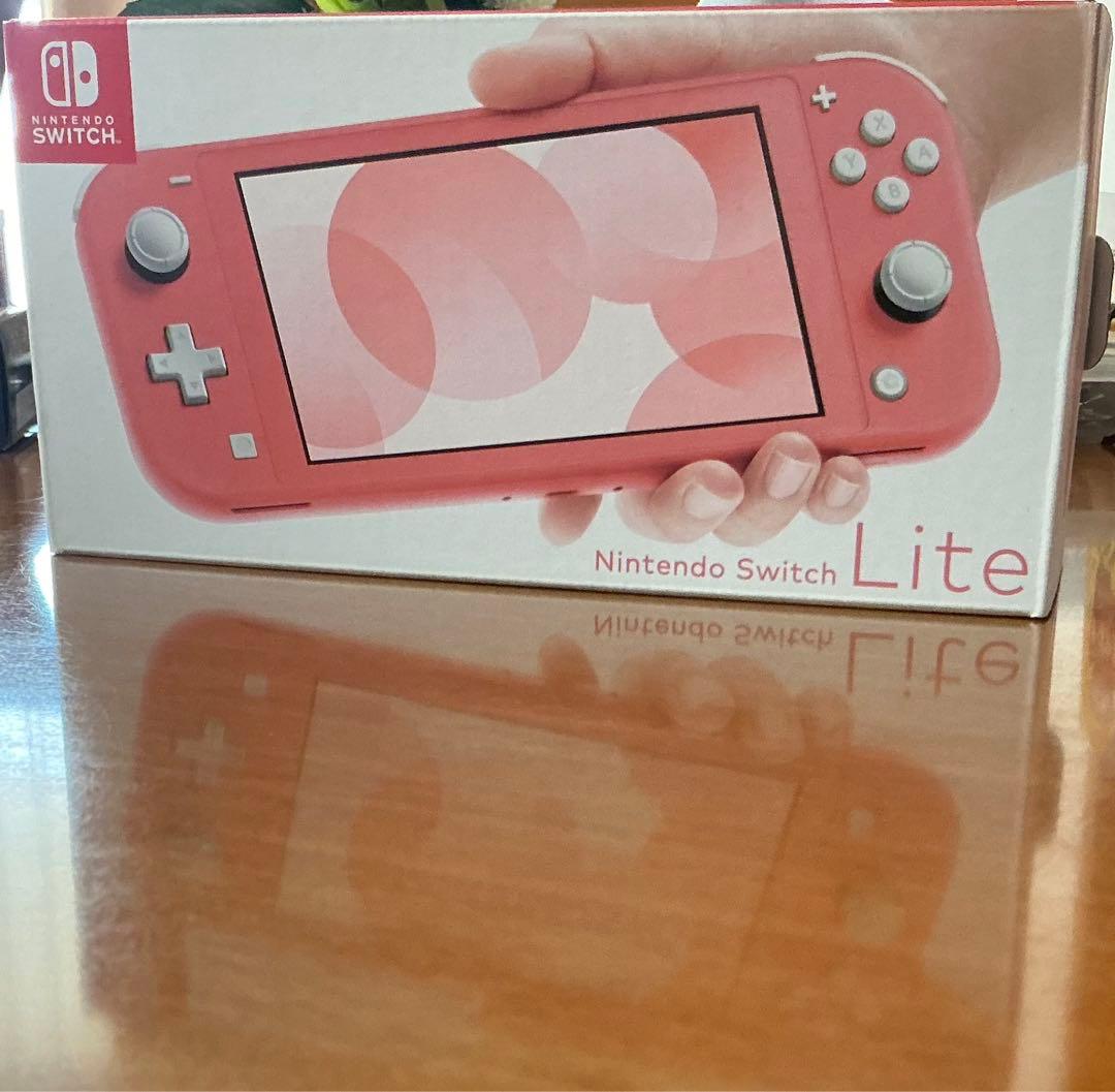 Nintendo Switch Lite コーラル ケース&シリコンカバー 付属