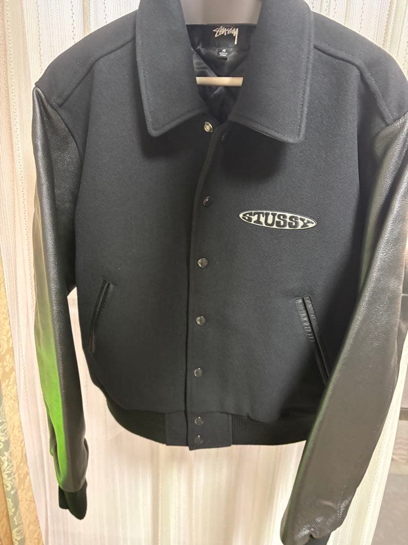 【新品】STUSSY GLOBE VARSITY JACKET ブラック M