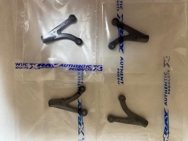 xray-アッパーアームXS新品-1台分