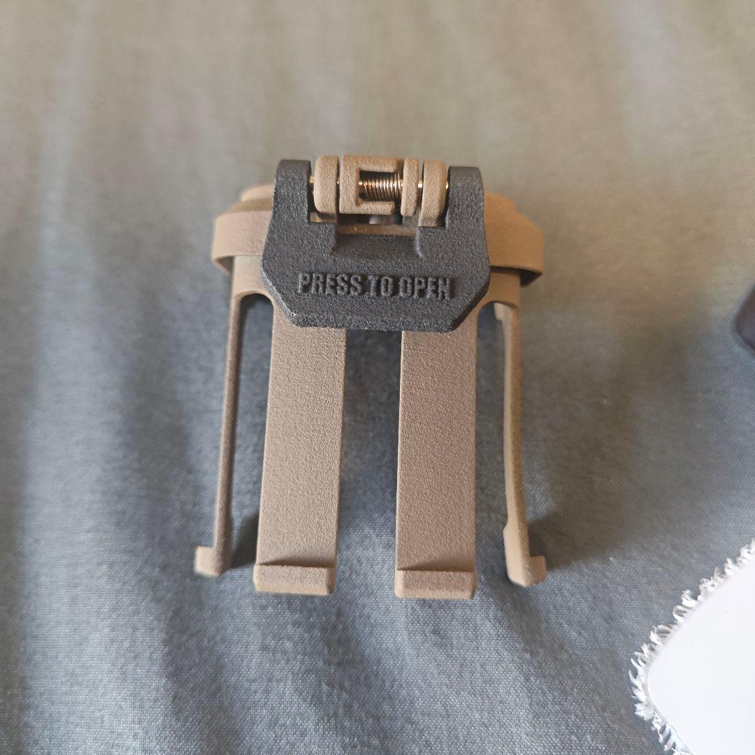 白*ん様 EOTech EXPS3用 ホロサイト 防弾 カバー FDE