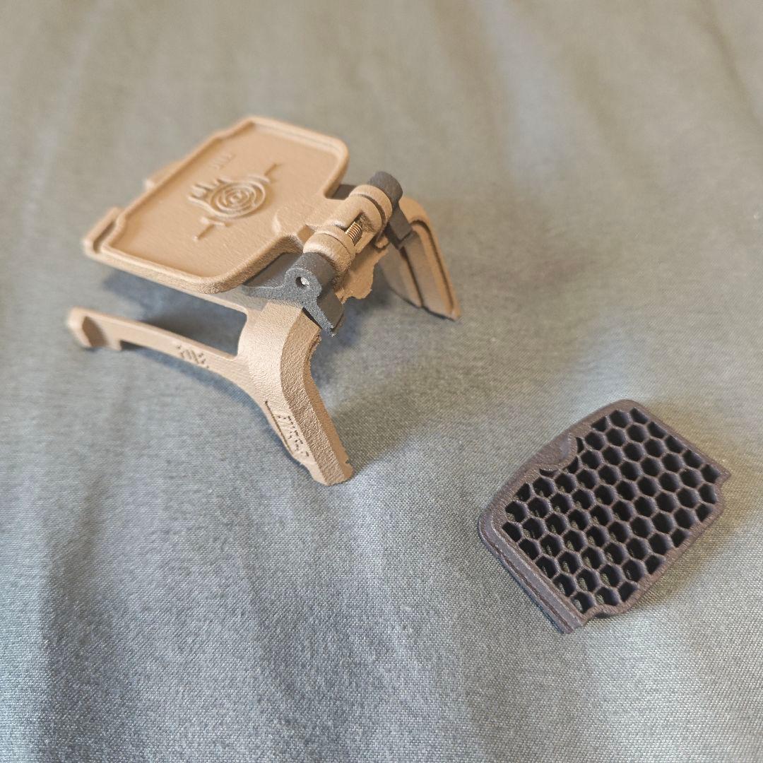 白*ん様 EOTech EXPS3用 ホロサイト 防弾 カバー FDE