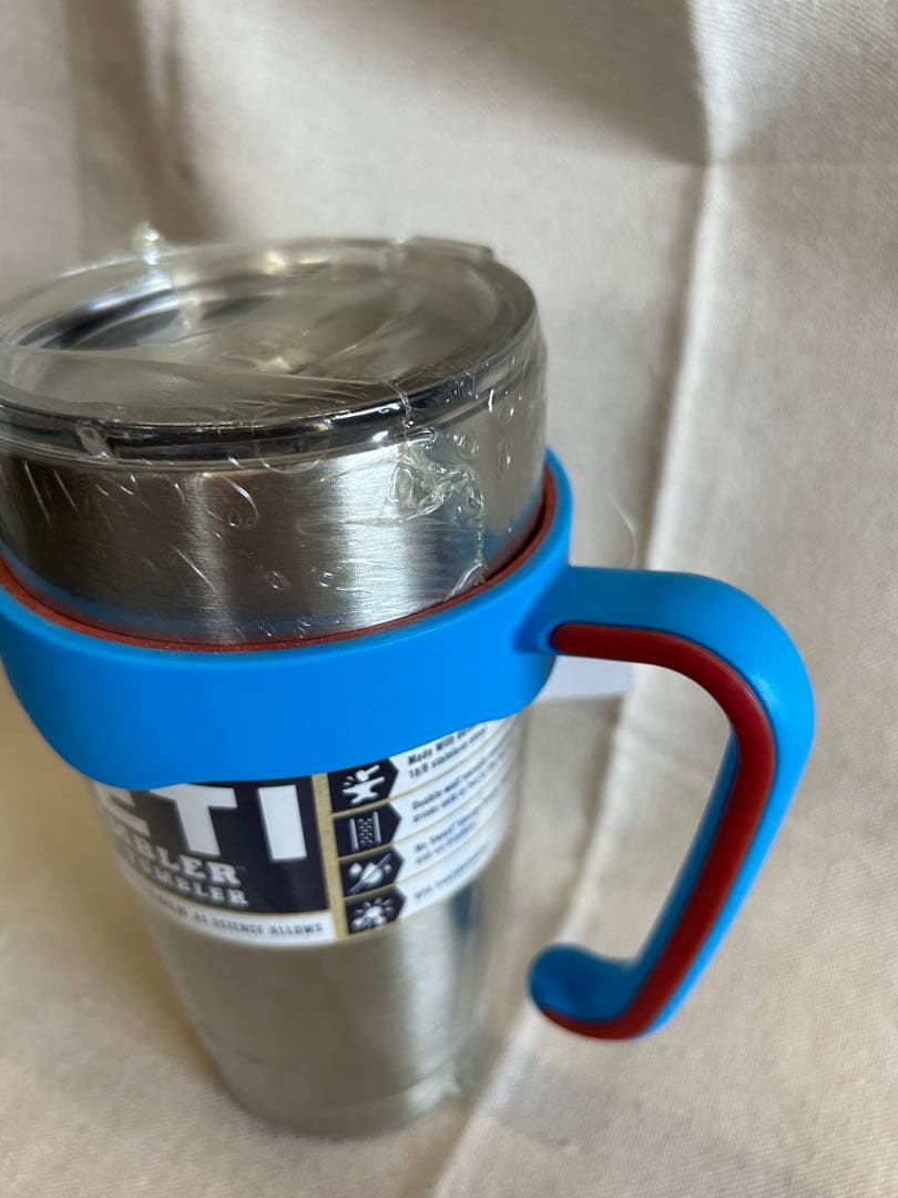 【新品】YETI ランブラー　タンブラー　20oz シルバー【ハンドル付き】