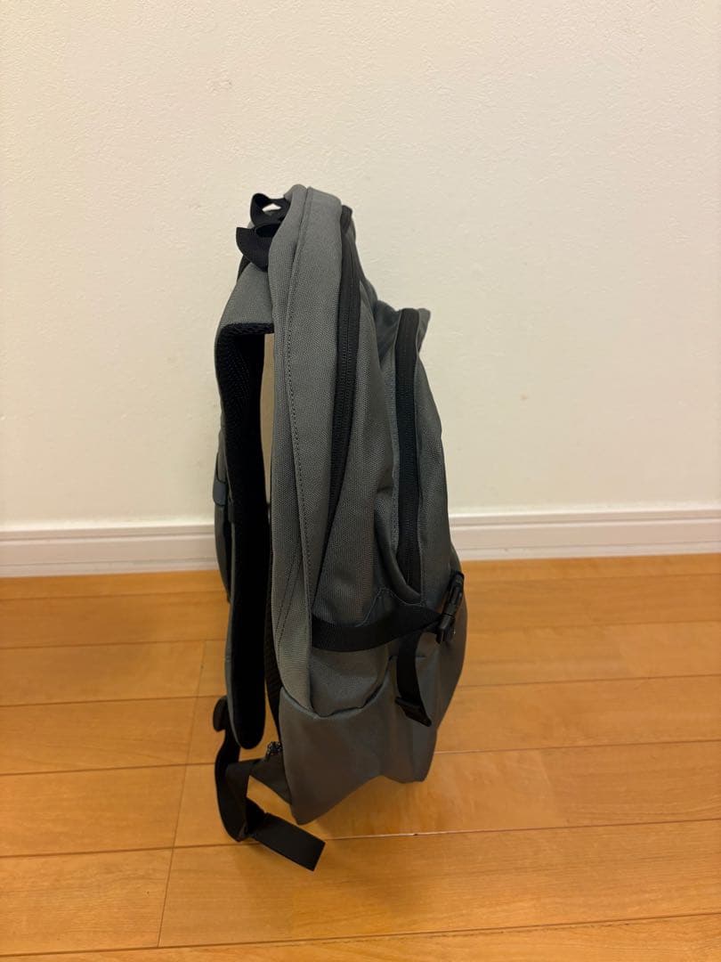 THE NORTH FACE グレー リュック