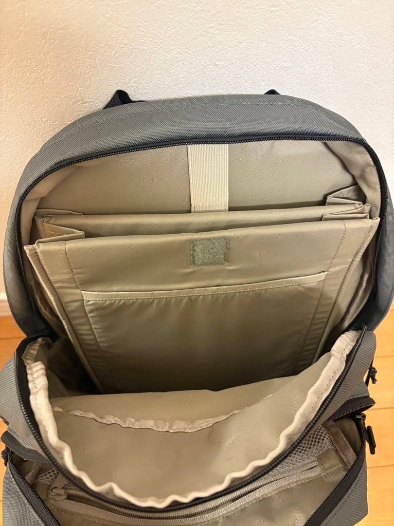 THE NORTH FACE グレー リュック