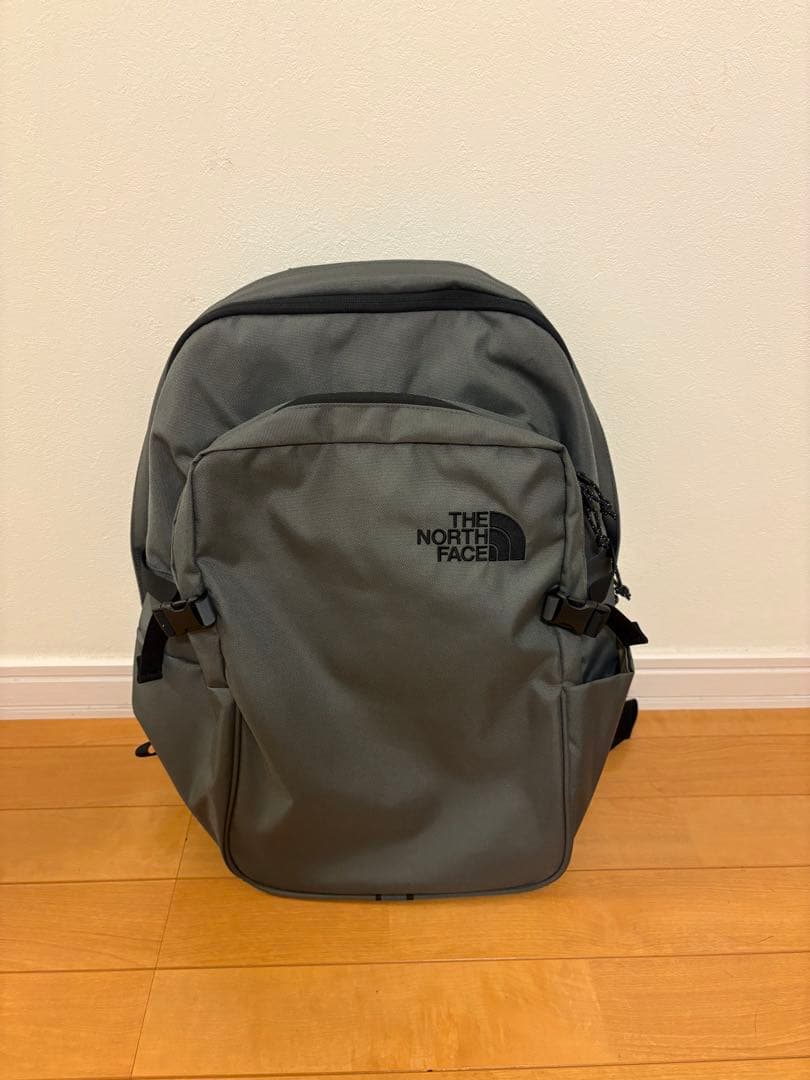 THE NORTH FACE グレー リュック