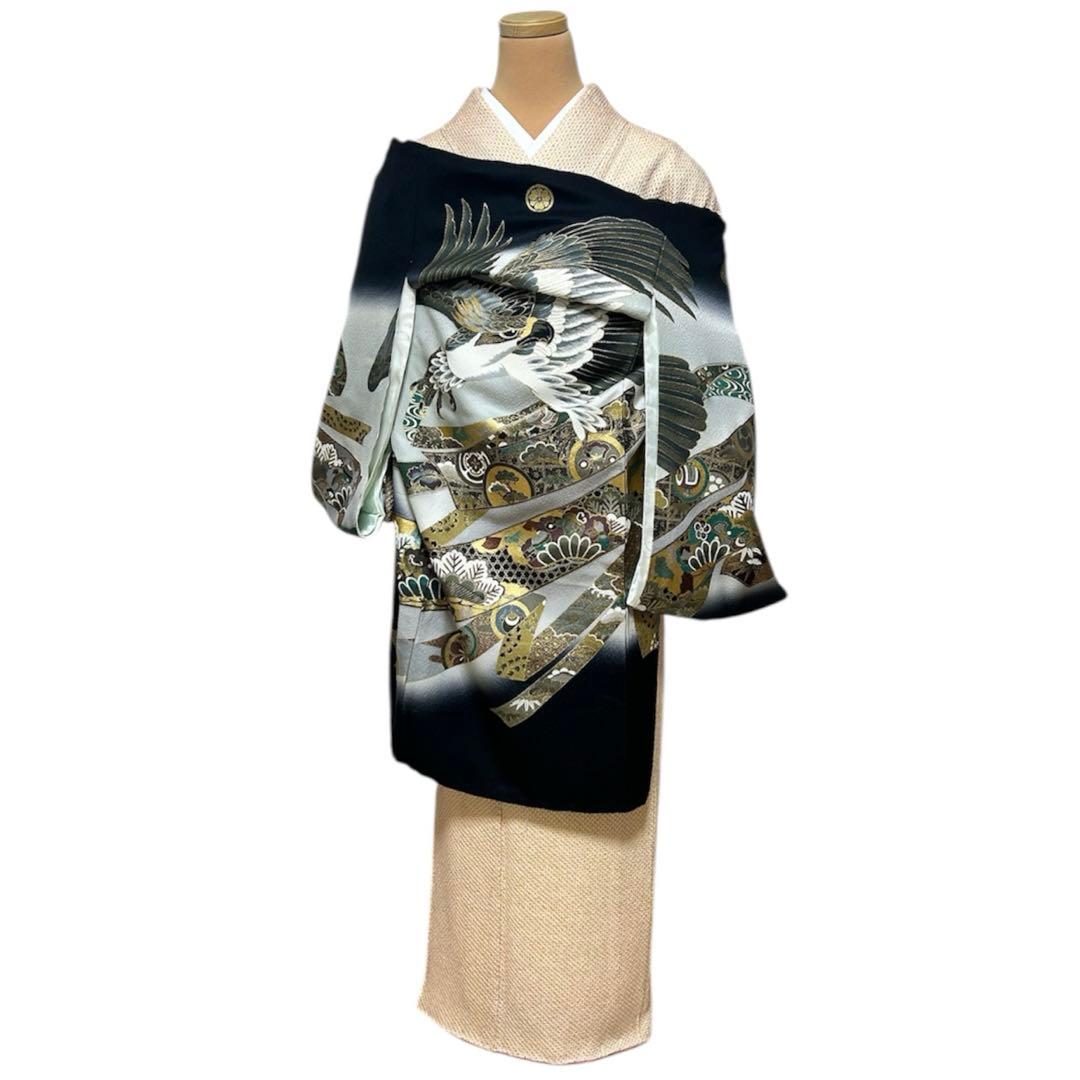 着物　お宮参り　産着　祝着　黒　鷹　吉祥柄　五つ紋　男の子　襦袢付き