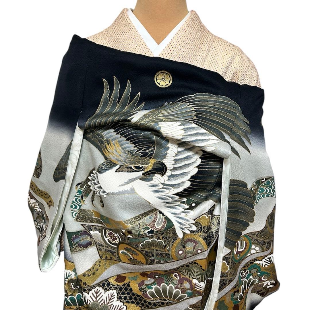 着物　お宮参り　産着　祝着　黒　鷹　吉祥柄　五つ紋　男の子　襦袢付き