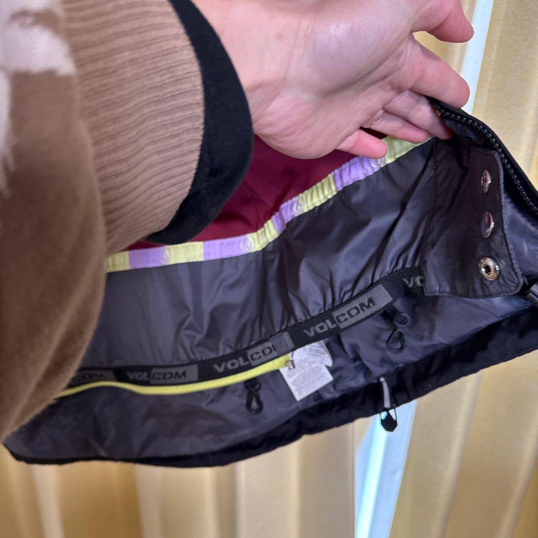ボルコム ブラック スノーボードウェア