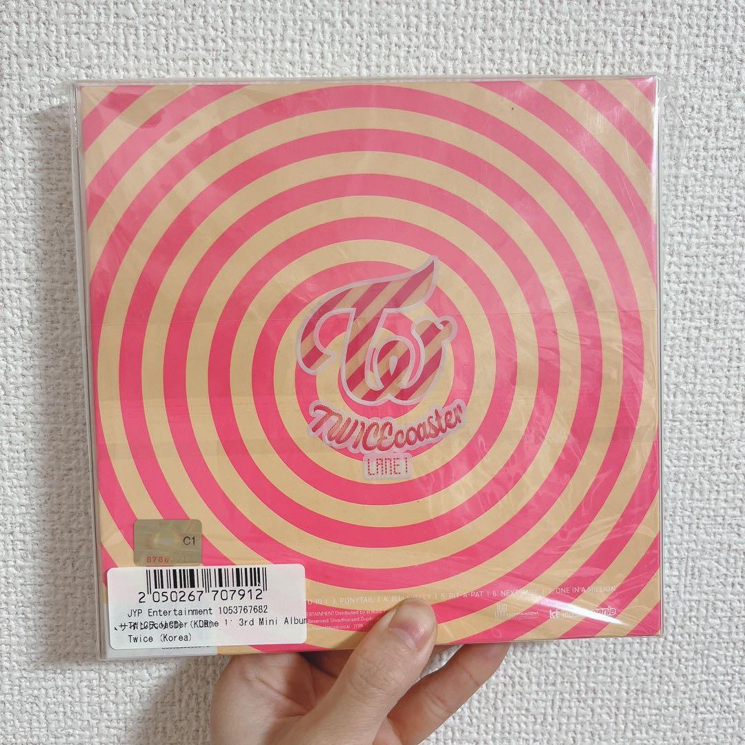 最終値下TWICE twice coaster lane1 サナ　サイン入りCD