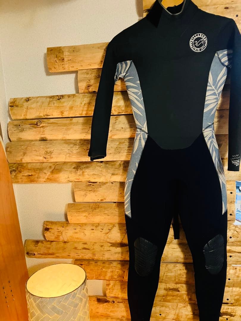 ★２回のみ着用★BILLABONG レディースセミドライM